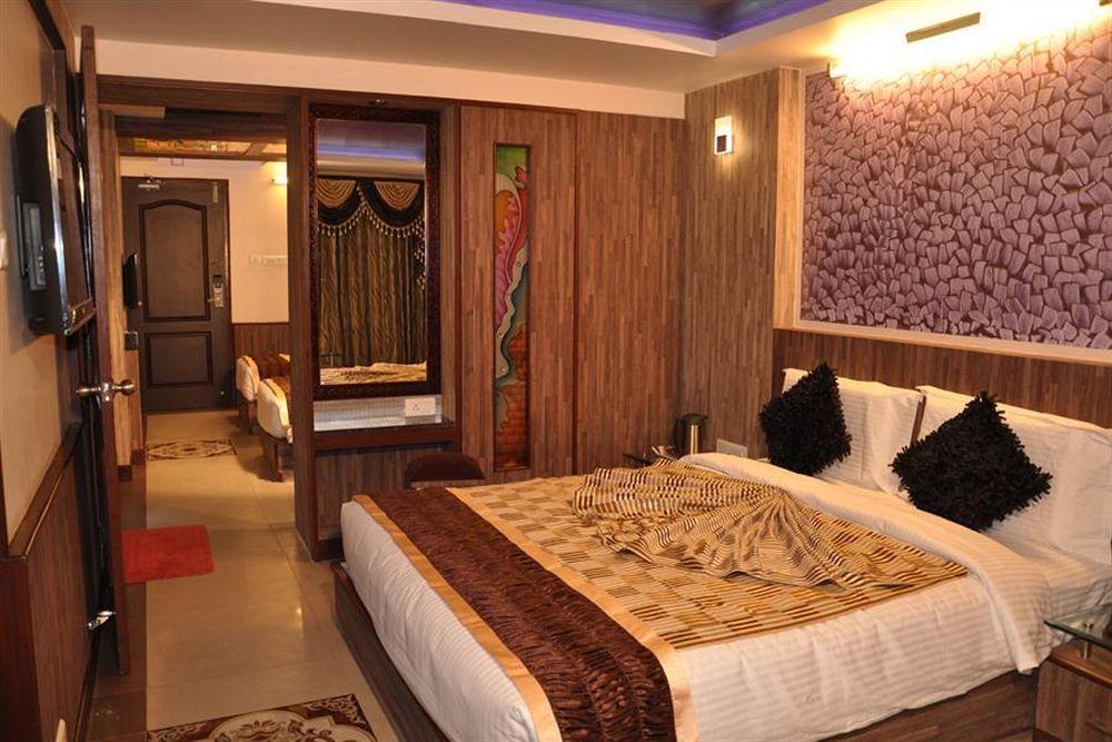 Astoria Residency Hotel Ooty Eksteriør billede