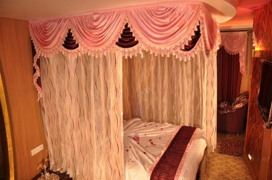 Astoria Residency Hotel Ooty Værelse billede